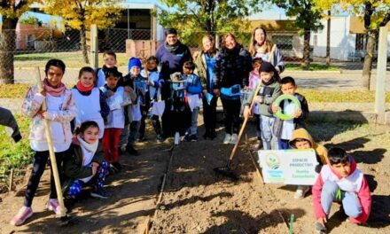 39 escuelas de la provincia recibieron kits de herramientas y semillas de estación