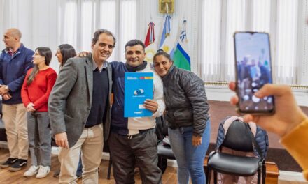 Río Cuarto: 75 familias recibieron su título de propiedad