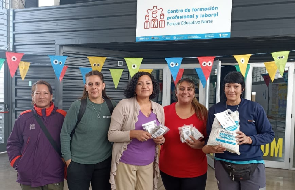 La Huerta en tu Hogar: Comenzó la distribución de 45 mil kits de semillas de otoño – invierno