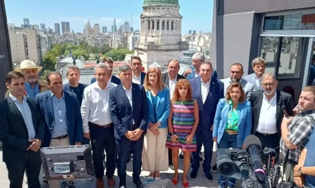 Passerini y otros intendentes se movilizarán al Congreso por los subsidios al transporte