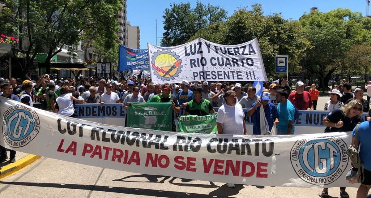 Paro general: la adhesión de todas las centrales y movimientos sociales anticipan la masividad