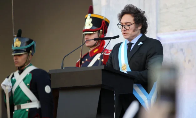 Milei aseguró en Córdoba que bajará los impuestos si se aprueba la ley Bases y la reforma fiscal