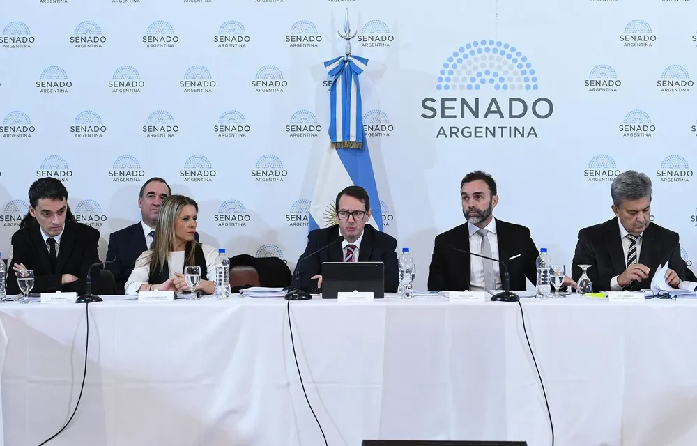 Ley de Bases y paquete fiscal: el Senado retoma el tratamiento en comisión