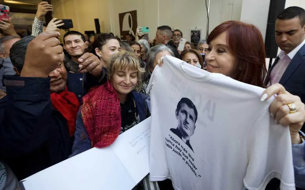 Cristina: “Lo peor que nos puede pasar es agachar la cabeza»