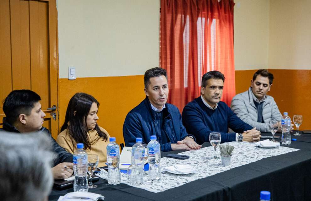 Manuel Calvo encabezó una reunión de la Comunidad Regional Santa María