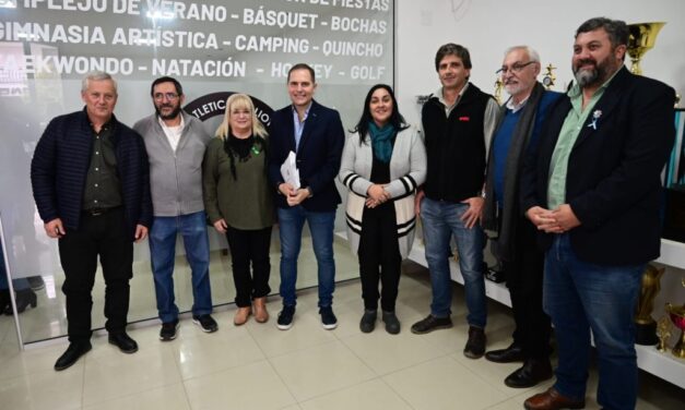 Gill se reunió con intendentes y cooperativistas de Juárez Celman
