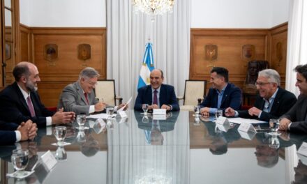 Llaryora firmó con Francos el acuerdo para reactivar la obra pública nacional en la provincia