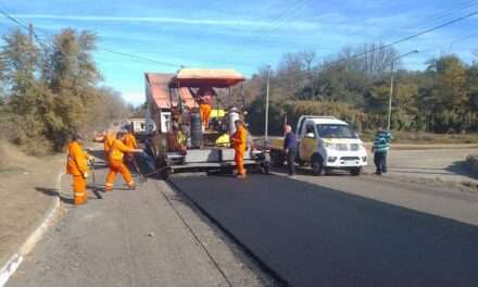 Calamuchita: la Provincia trabaja en la repavimentación de rutas turísticas