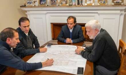 Llamosas recibió al Ministro López y analizaron la reubicación de la cárcel local