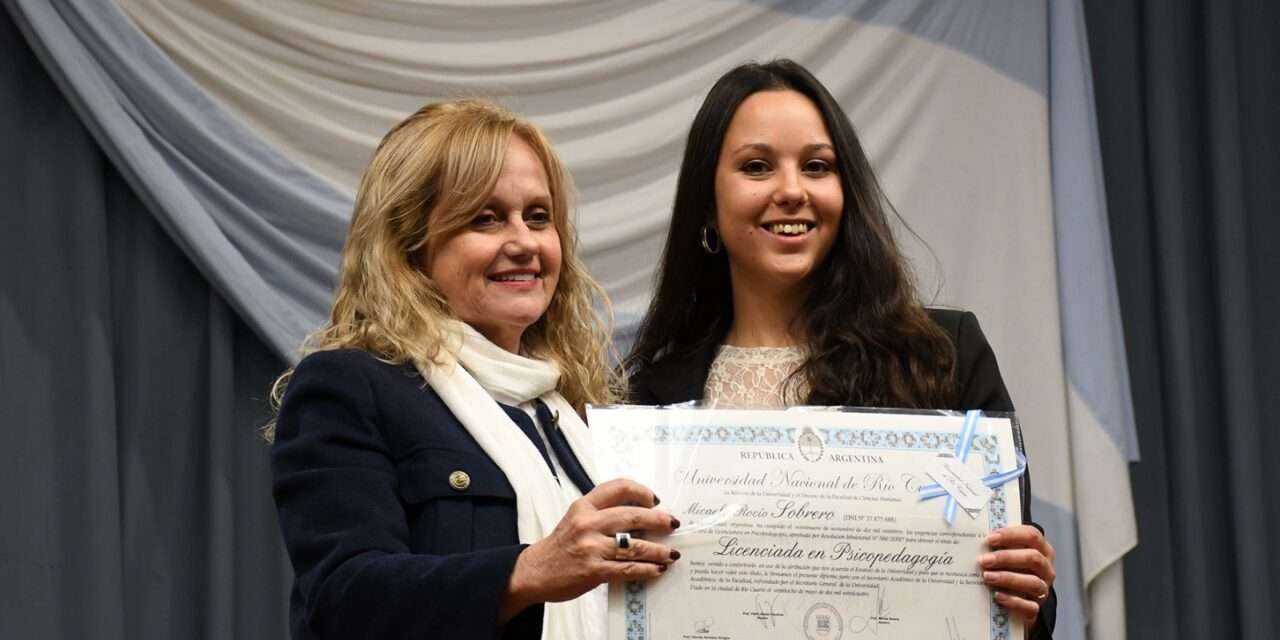 UNRC: se concretó la 301ª colación de grado y 126 profesionales recibieron sus diplomas