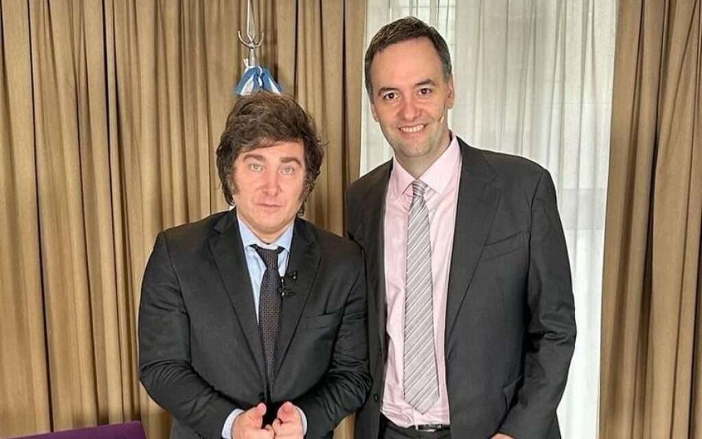 El vocero presidencial Manuel Adorni confirmó que Télam «dejó de existir»