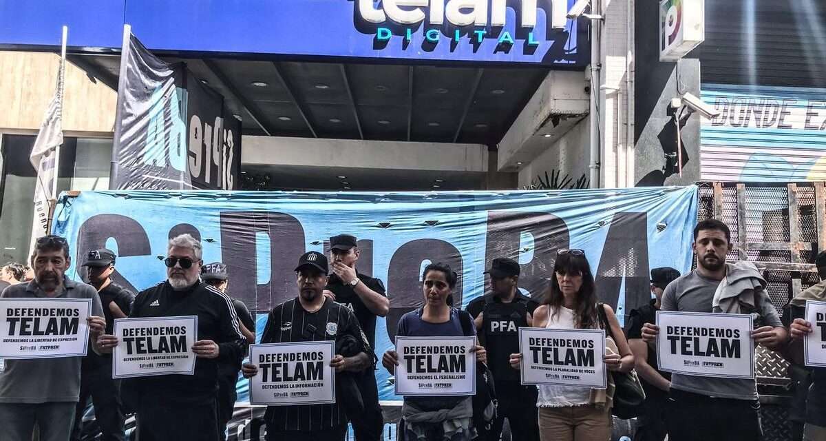 El Gobierno da marcha atrás y dispensa de tareas al personal de la agencia Télam