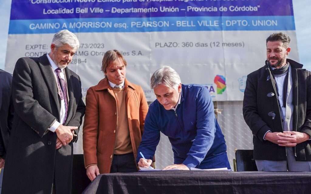 Bell Ville: Llaryora firmó el contrato que da inicio a la construcción del nuevo Hospital Regional
