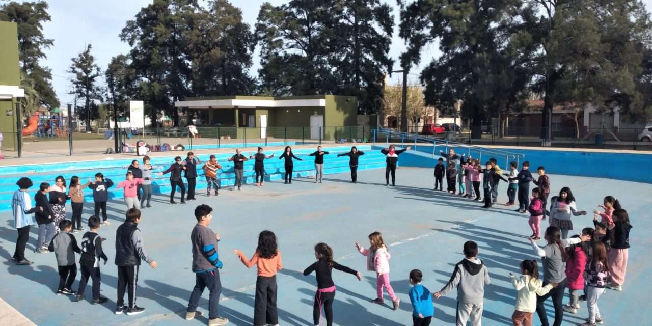 Villa María: el programa «Juegos de Invierno» tuvo su paso por el predio de la pileta comunitaria Eva Perón
