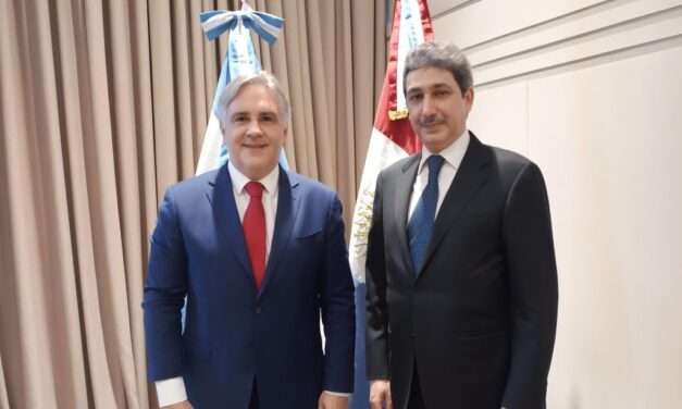 Llaryora recibió en audiencia al Embajador del reino de Arabia Saudita, Hussein Al Assiri