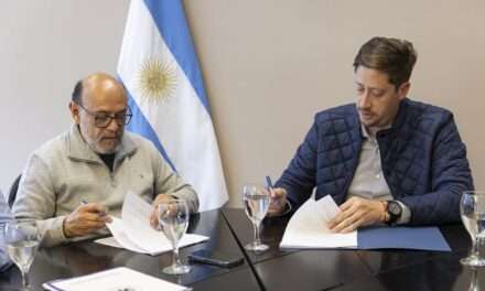La Provincia firmó el acuerdo salarial con el Sindicato de Empleados Públicos