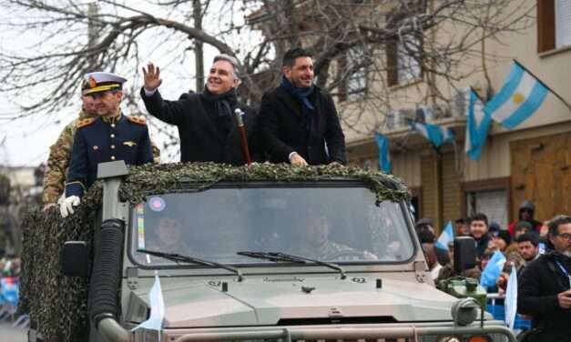 Acto del 9 de Julio: unas 20 mil personas acompañaron el desfile cívico-militar en Río Tercero
