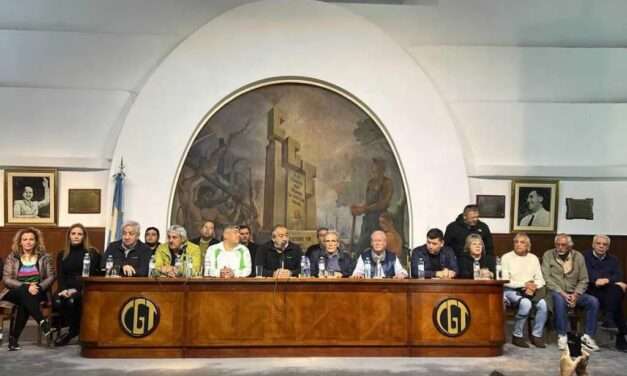 La «mesa chica» de la CGT se reúne para planificar el rechazo a la reforma laboral de la Ley Bases
