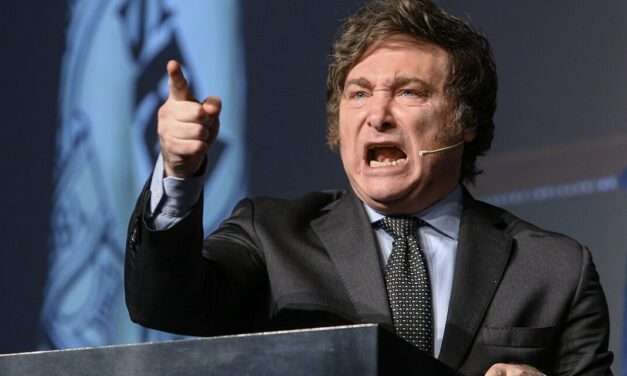 Milei vetó el aumento a los jubilados y la emergencia en discapacidad que aprobó el Congreso