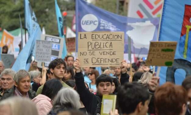 En rechazo al desfinanciamiento y la pérdida de salarios, arranca el paro nacional universitario de 48 horas