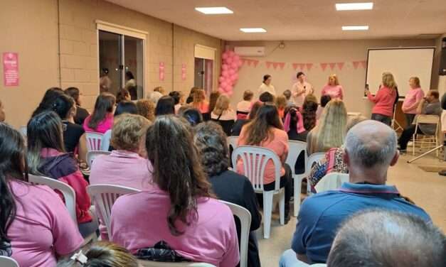 Bulnes: se llevó adelante la charla abierta «Cuidando de Nosotras, conociendo el Cáncer de Mama»