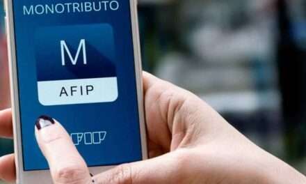Los monotributistas ya pueden emitir comprobantes desde su celular