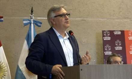 Martín Llaryora visitó Coronel Moldes y entregó aportes por 145 millones de pesos