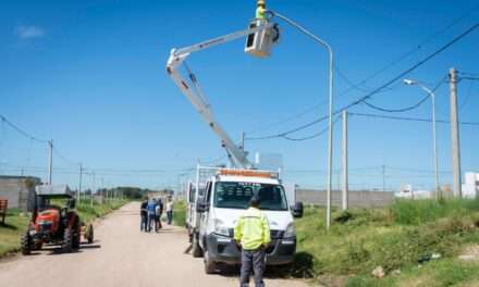 Castelli II Río Cuarto: Con 192 nuevas luminarias el barrio será 100% LED
