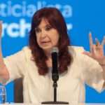 Cristina a Milei: «Tenés a media Argentina que no llega a fin de mes y se endeuda para comer»