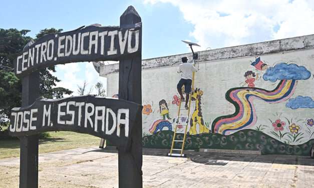 Córdoba: Más de 800 escuelas rurales ya cuentan con internet satelital