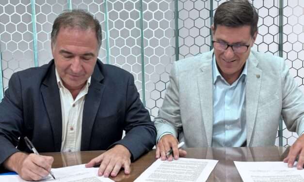 Córdoba y Santa Fe firman un convenio para fortalecer la educación en ambas provincias