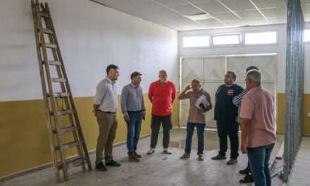 Avanzan las obras de mejoras y mantenimiento en edificios escolares del Gran Río Cuarto