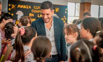 Río Tercero: Ferrer acompañó el inicio del Ciclo Lectivo 2025