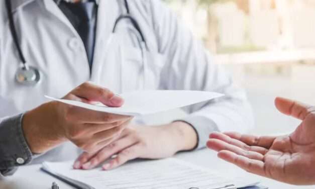 Medicina prepaga: el Gobierno desregula los precios y aplica aumentos diferenciales según el plan