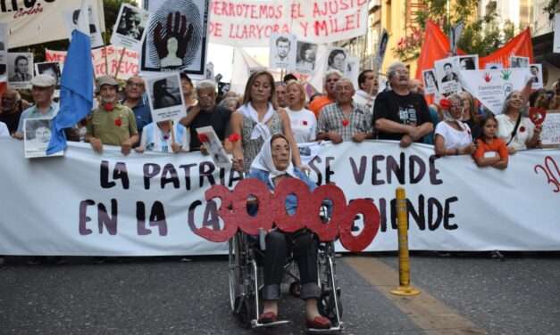 «La Memoria no se borra»: a 49 años del Golpe, Córdoba vuelve a marchar en defensa de los derechos