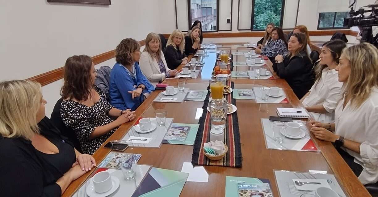 UNRC: Se realizó un encuentro interinstitucional en defensa de los derechos de la mujer