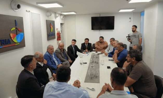 Se firmó el contrato de obra para la construcción de la línea aérea media tensión Villa Valeria – Nicolás Bruzone