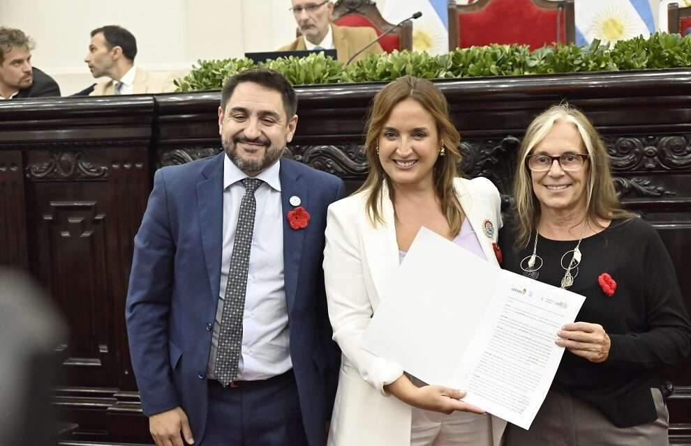 La Legislatura y la Provincia firmaron un convenio para la formación en Derechos Humanos