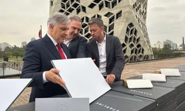Las 871 escuelas rurales de Córdoba ya cuentan con internet satelital
