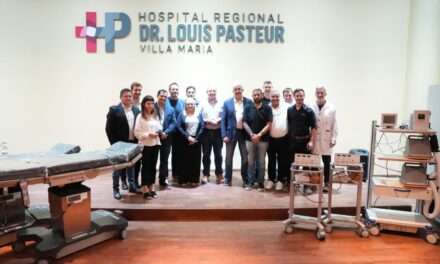 Villa María: el Ministro de Salud entregó equipamiento al Hospital Regional Pasteur