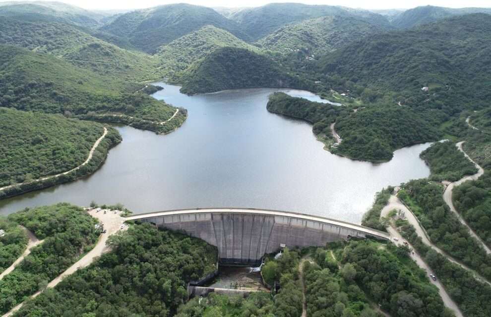 Recuperación hídrica en la provincia: el embalse La Quebrada se acerca a su nivel de vertedero