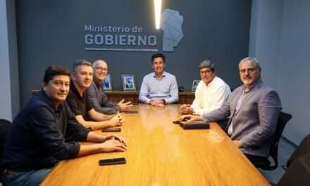 Calvo se reunió con Intendentes del Foro radical