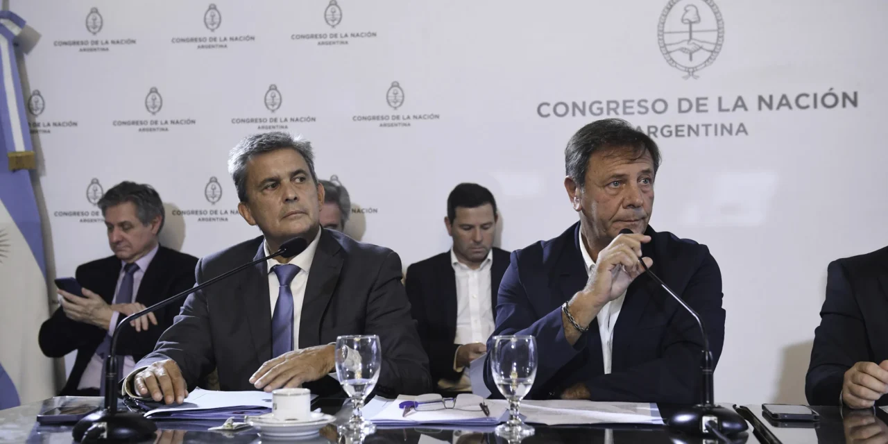 El oficialismo consiguió dictamen favorable para tratar el acuerdo con el FMI en Diputados
