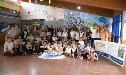 Río Tercero: Córdoba Joven entregó insumos deportivos para una escuela primaria