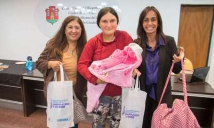 Maternando: beneficiarias de Río Cuarto recibieron sus ajuares
