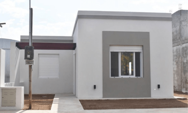 Entrega de Vivienda PROMAVI en Vicuña Mackenna