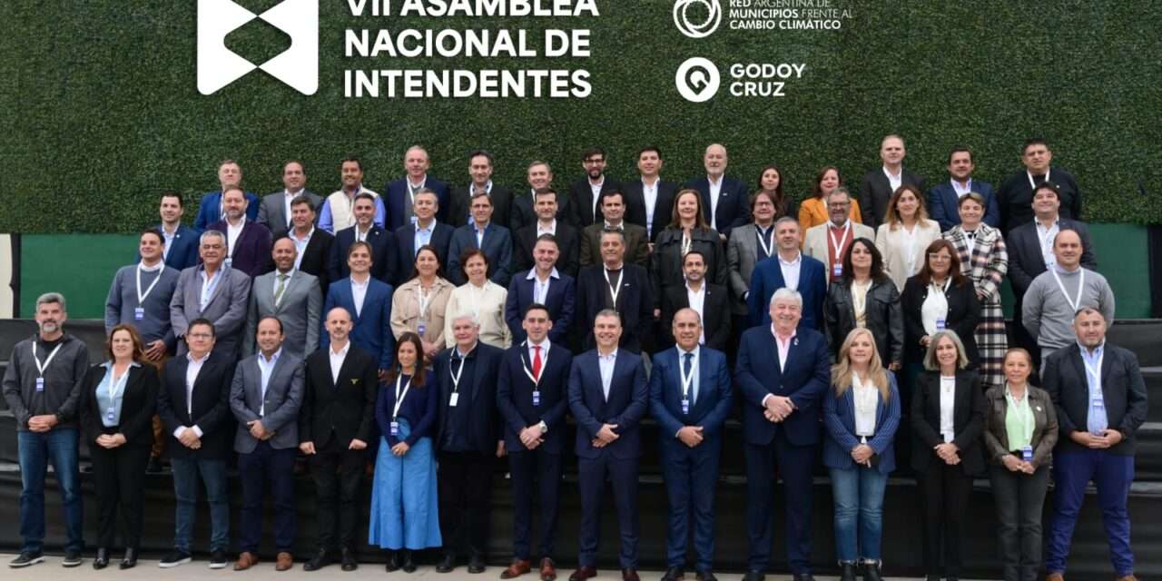 Buchardo participó de la VII Asamblea Nacional de Intendentes de la RAMCC