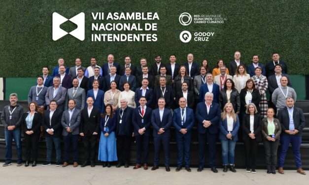 Buchardo participó de la VII Asamblea Nacional de Intendentes de la RAMCC