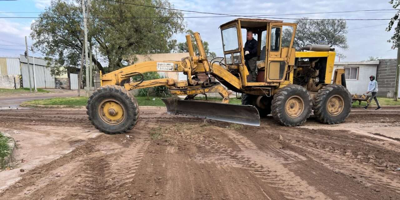 Villa Nueva: Se realizan tareas de mantenimiento en calles de los barrios Los Olmos, Las Quintas y Aguaclara