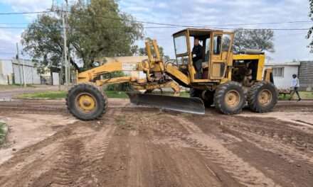 Villa Nueva: Se realizan tareas de mantenimiento en calles de los barrios Los Olmos, Las Quintas y Aguaclara